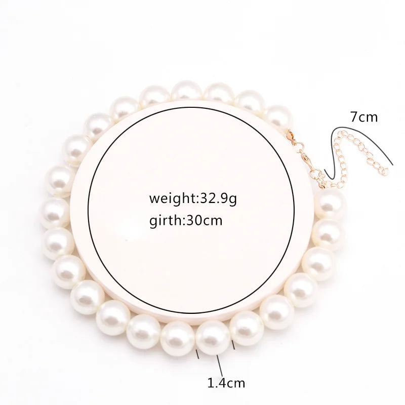 Nouveau collier chaîne simple en perles d'eau douce d'imitation