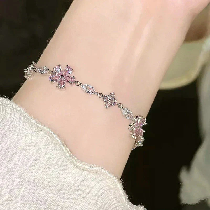 Joli bracelet tendance avec nœud
